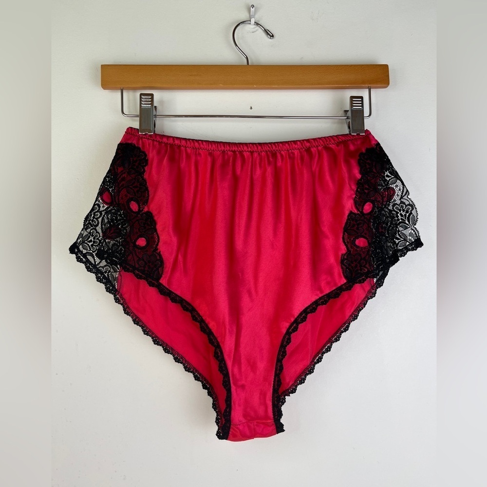 Vintage Christian Dior Lingerie Set Cami Panties Red Satin Lace 70s Coquette - Picture 15 of 16